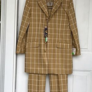 Men’s Plaid Suit